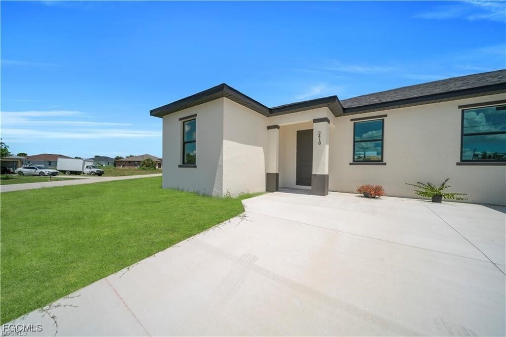 Foto principal - 2416-2418 Xelda Ave N