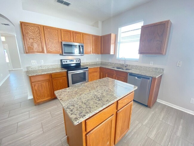 Building Photo - 1737 Lalique Ln