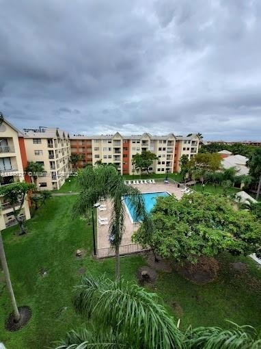 Foto del edificio - 8225 Lake Dr