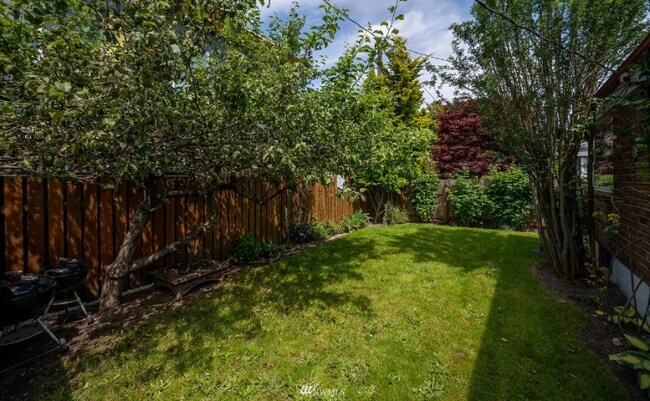 Foto del edificio - 5004 8th Ave NW