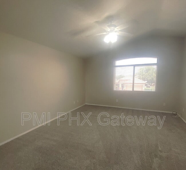 Building Photo - 1152 S Marie Ct