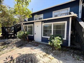 Building Photo - 418 52nd St