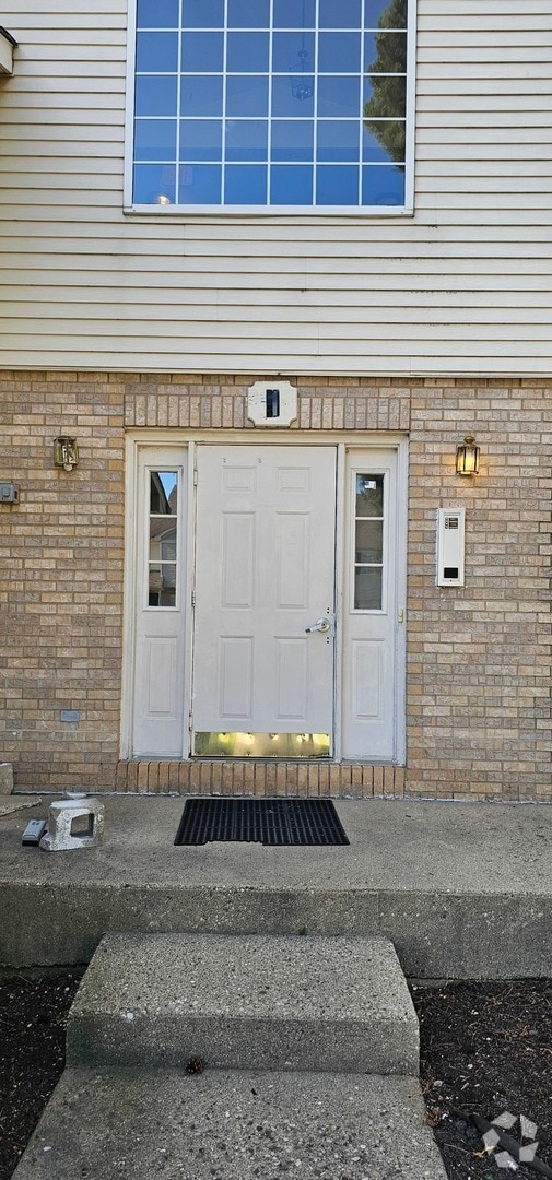 Building Photo - 1 Acorn Ln