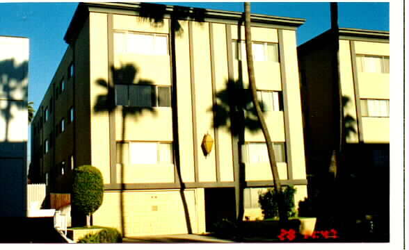Building Photo - 232 N Crescent Dr