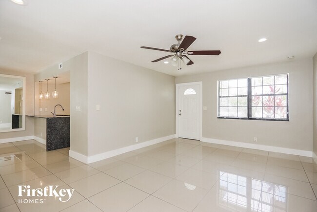 Foto del edificio - 1070 NW 44th St