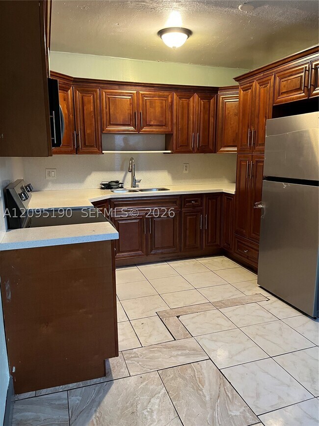 Foto del edificio - 12715 NW 10th Ave