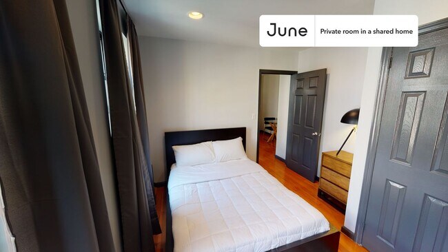 Building Photo - Room in Shared 3 bed/1 bath home in East Village