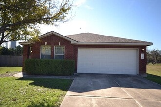 Building Photo - 114 Washington Square Dr