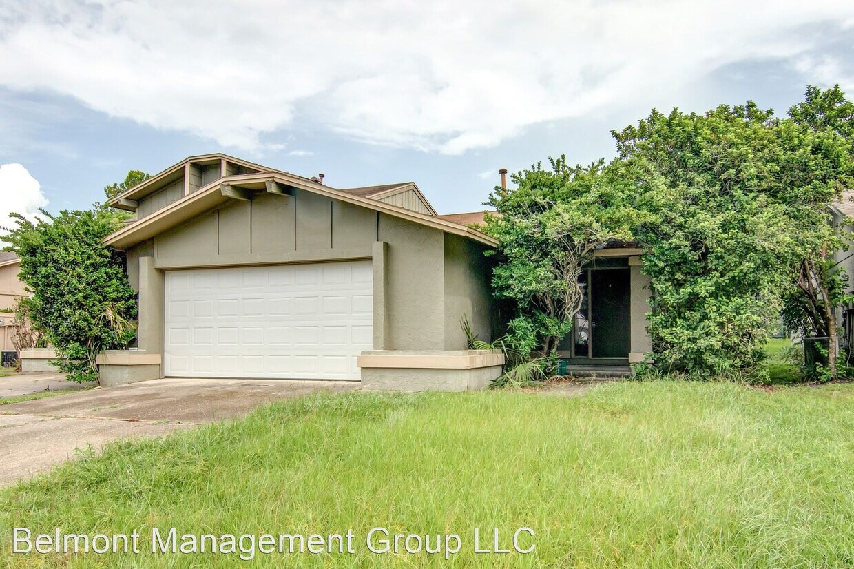 Primary Photo - 3 br, 2 bath House - 208 Perth Ct #B