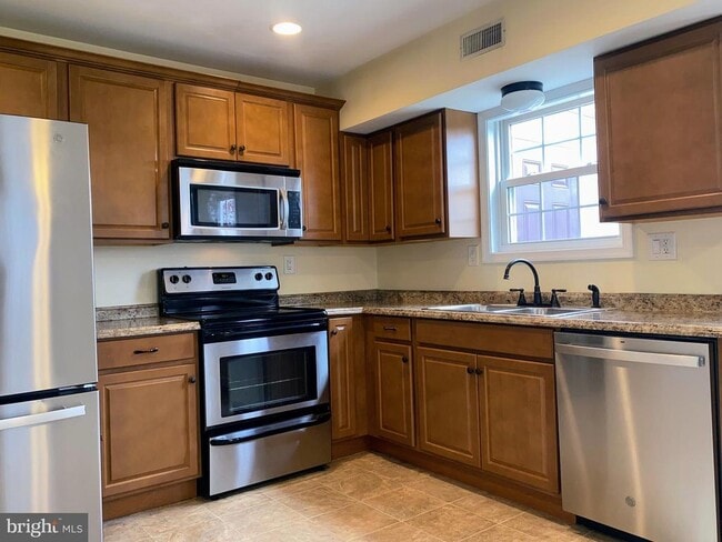 Foto del edificio - 204 Brecknock Terrace E