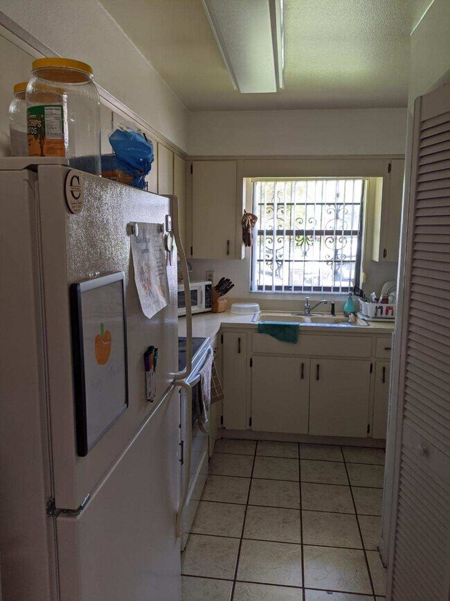 Foto del edificio - 1035 Harden Ct