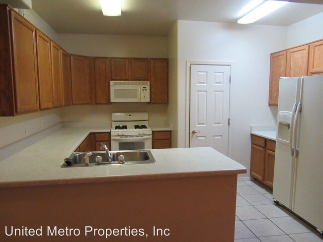 Building Photo - 3 br, 2 bath House - 1139 Hughes St.