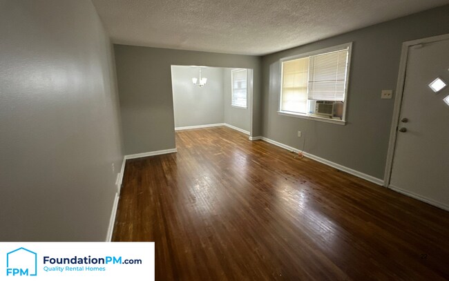 Building Photo - 2860 Baskin St