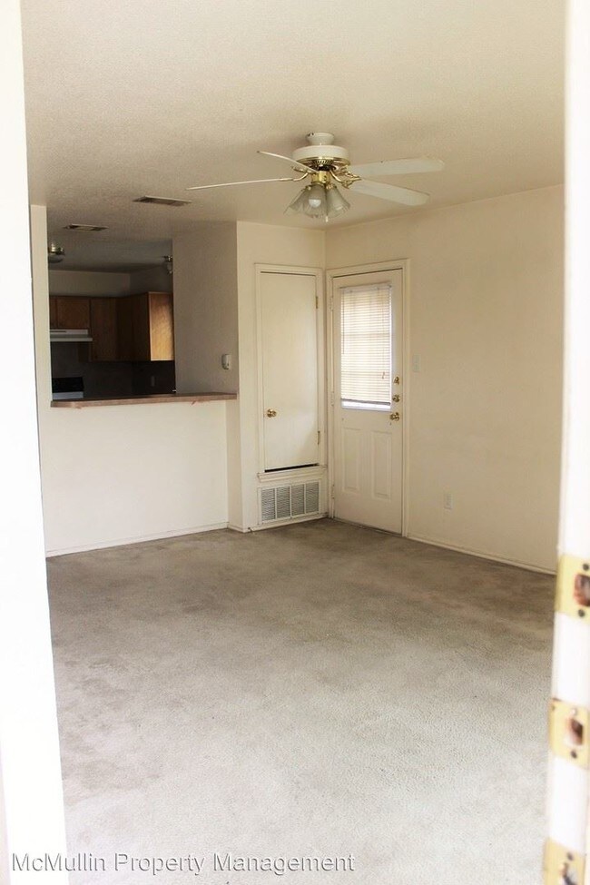 Building Photo - 4413 Abigail Dr