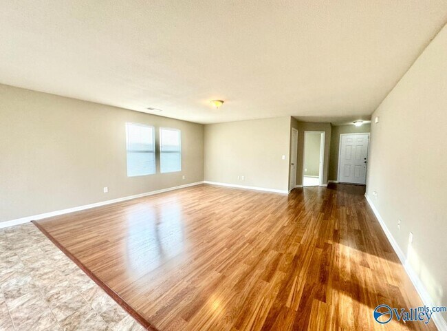 Foto del edificio - 142 Vancouver Rd