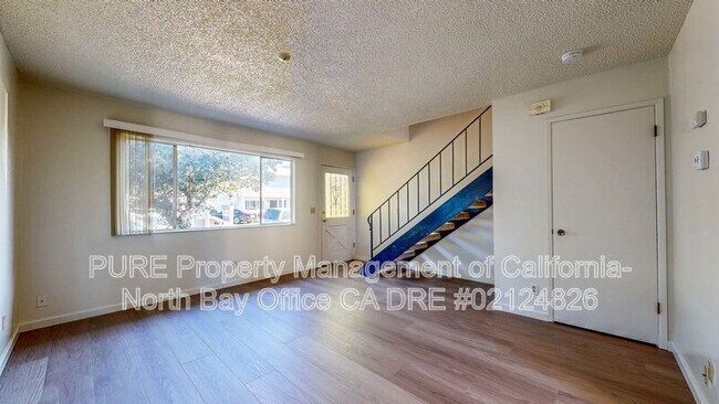 Building Photo - 1325 Edwards Ave