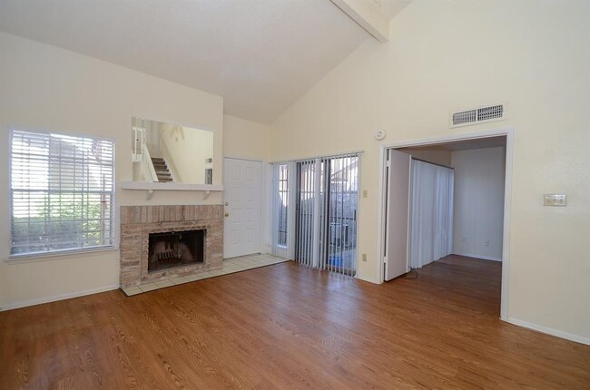 Building Photo - 6361 Cattails Ln