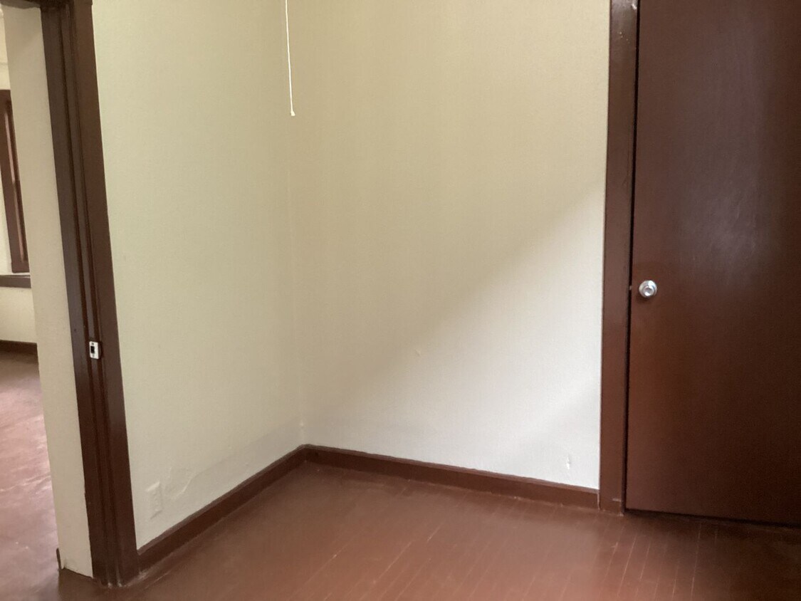 Foto principal - 3 Bedroom Lower Duplex