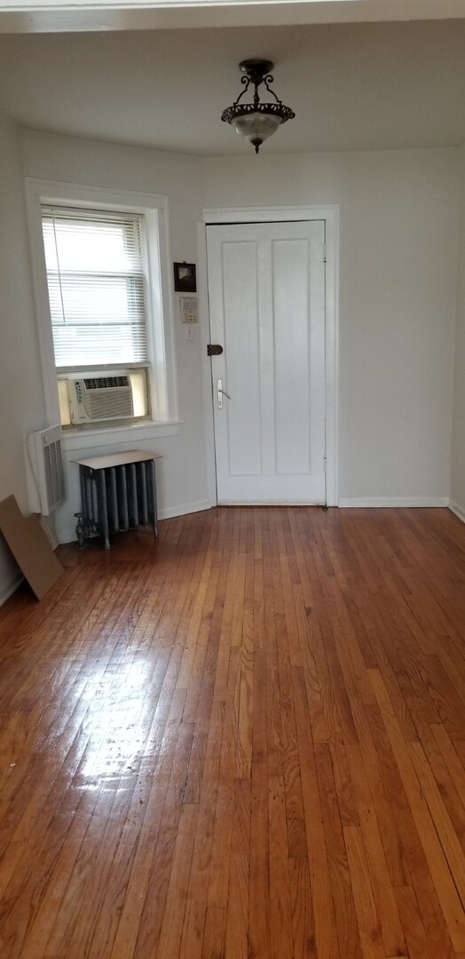 Foto del edificio - 2611 W Peterson Ave