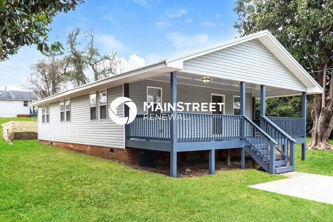 Building Photo - 3 Bedroom Pet-Friendly Home in Graysville,...