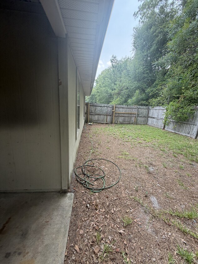 Foto del edificio - 2530 Blackstone Ct