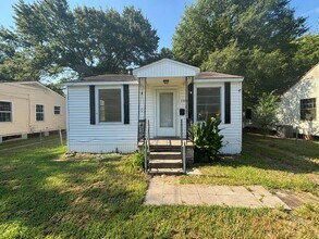 Building Photo - 2803 Morningside Dr