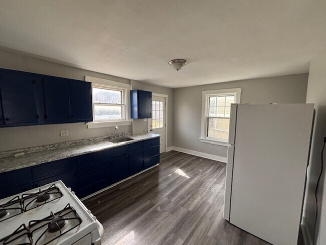 Foto del edificio - 618 Farnsworth Ave