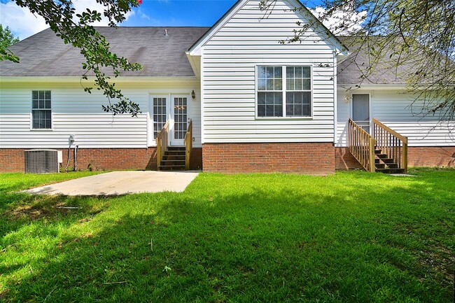 Building Photo - 5 Providence Plantation Ct