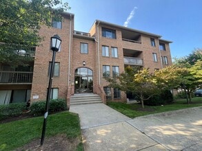 Building Photo - 11315 Commonwealth Dr