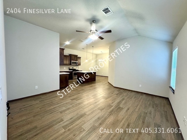 Building Photo - 2404 Finesilver Ln
