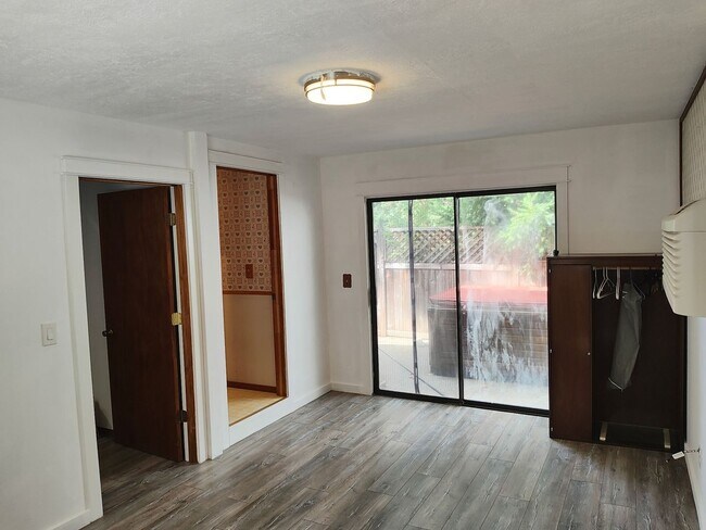 Foto del edificio - In Law Apartment in Scenic Willow Creek!