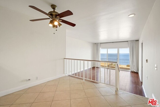 Building Photo - 18103 W Coastline Dr