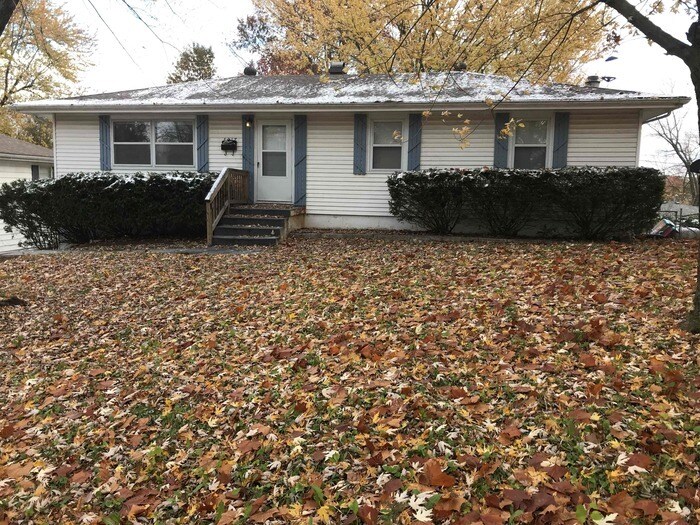 Primary Photo - 5217 N Smalley Ave