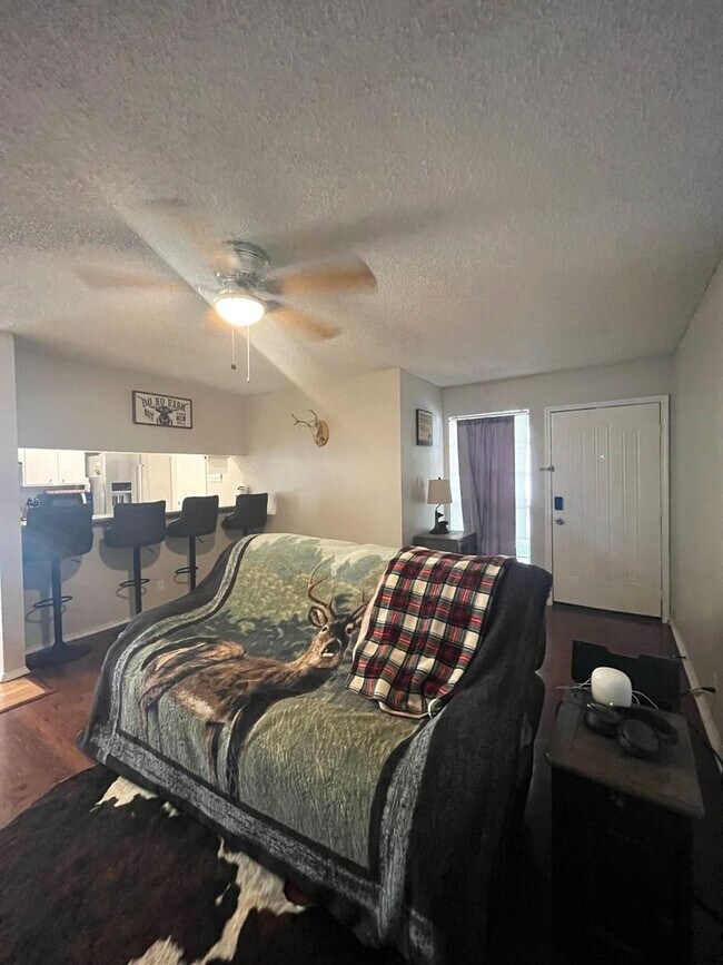 Foto del edificio - 12220 Ridge Crown St
