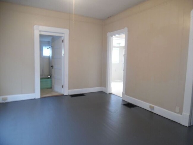 Foto del edificio - 2 Bedroom Home on N 25th St