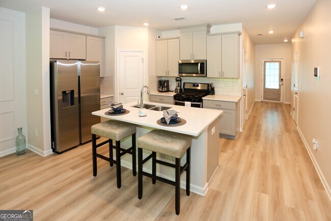Foto del edificio - 5682 Plain Field Ln
