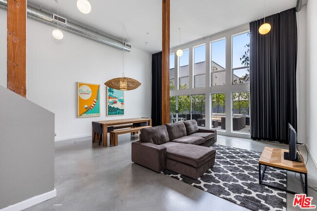 Foto del edificio - 4215 Glencoe Ave