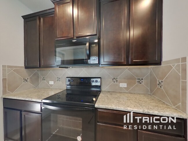 Building Photo - 1427 Oriole Ct