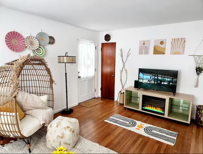 Foto del edificio - 710 Crestwood Dr