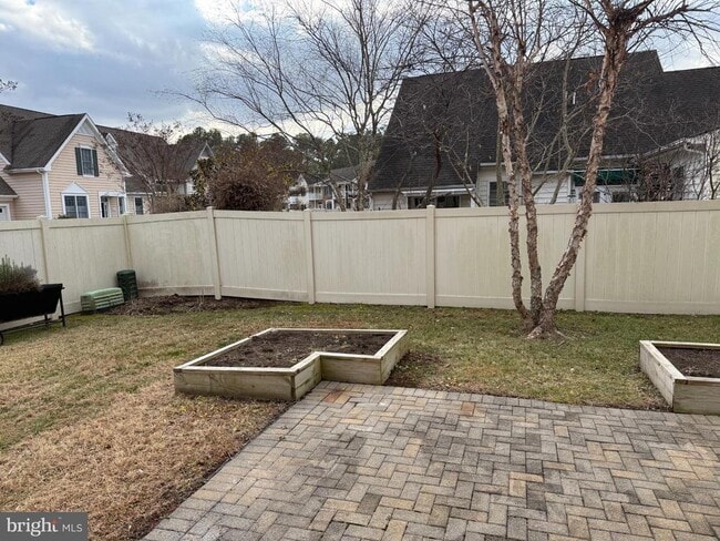 Building Photo - 28400 Pinehurst Cir