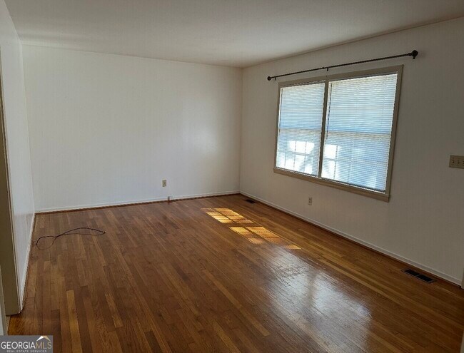 Foto del edificio - 615 Harris St