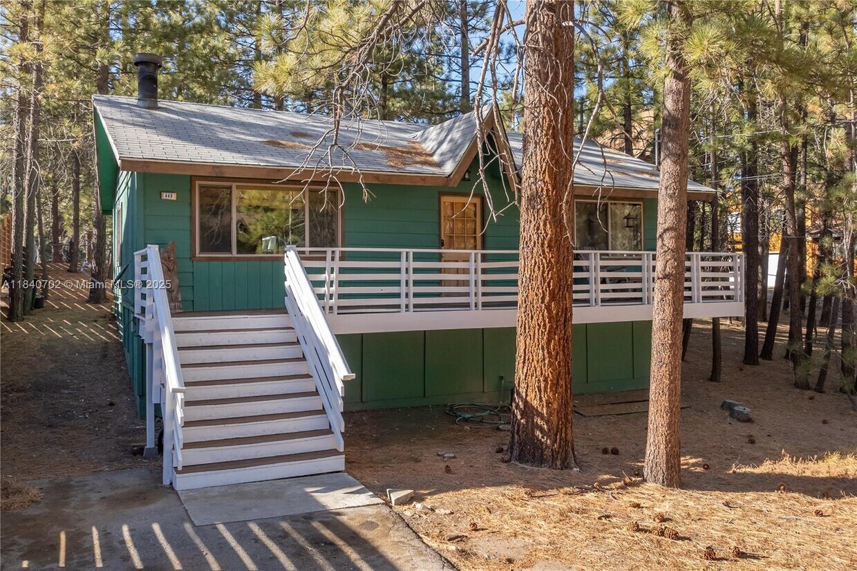 Foto principal - 448 Quail Dr