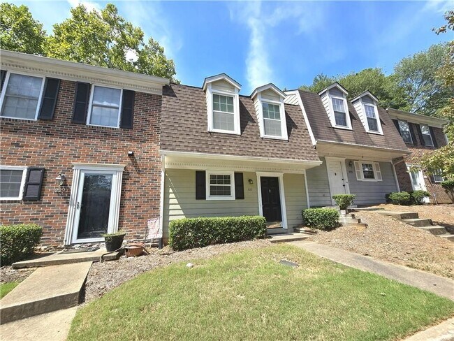 Building Photo - 227 Quail Run