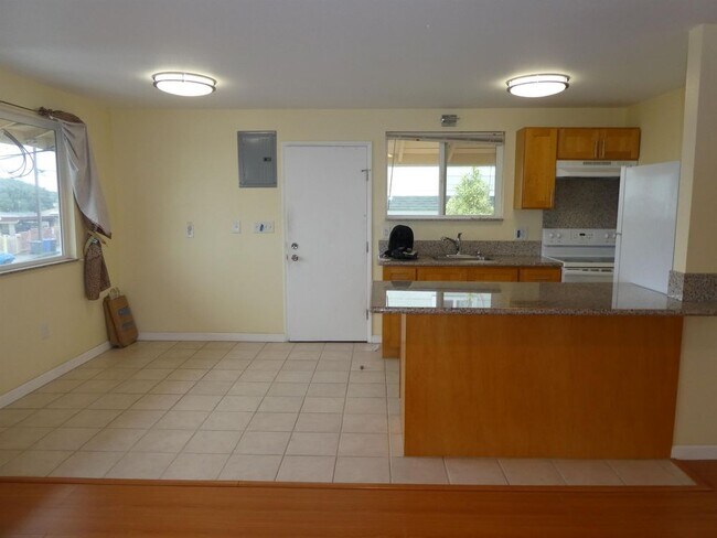 Building Photo - 3608 Aliamanu Street - B