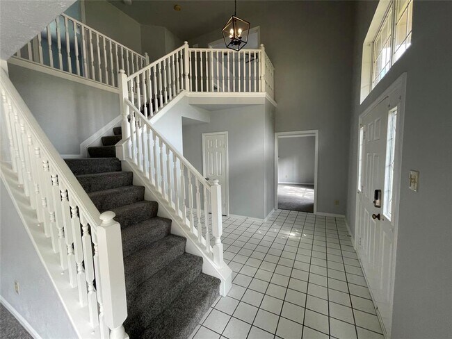 Foto del edificio - 14803 Silver Knight Ct