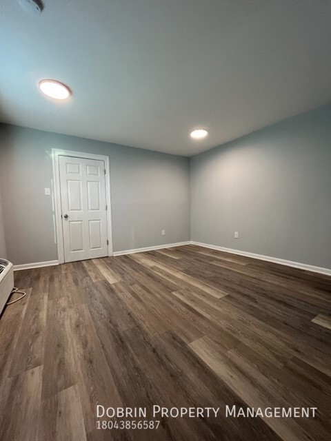 Building Photo - 1721 Blair St