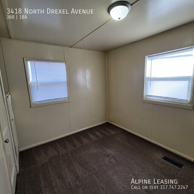 Foto del edificio - 3418 N Drexel Ave