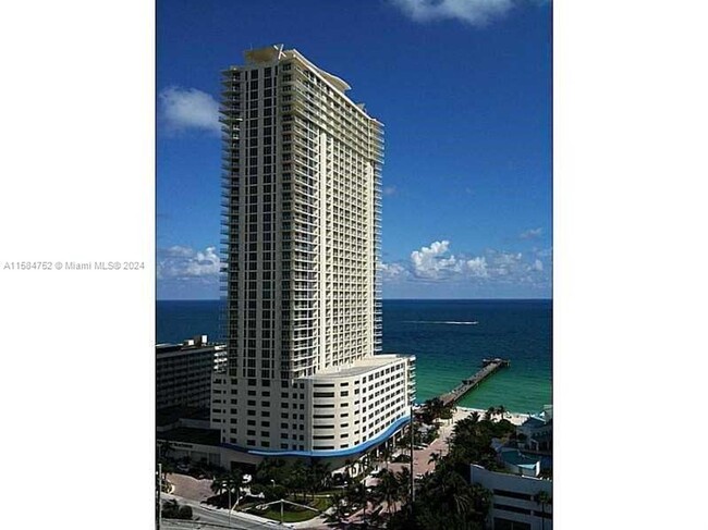 Foto del edificio - 16699 Collins Ave