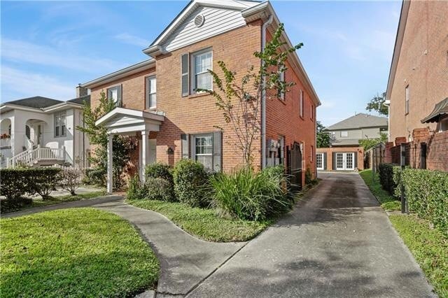 Foto del edificio - 508 N Labarre Rd