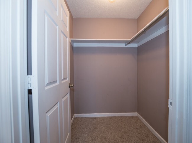 Building Photo - 110 Colonial Club Dr